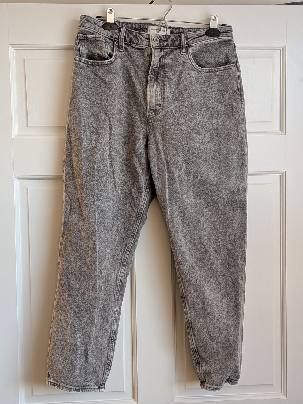 Abercrombie & Fitch Grey Wash The Mom High Rise Jeans Curve Love 30/10